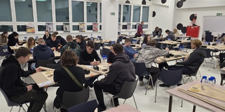 Powiększ grafikę: power-tower-2025-661329.jpg