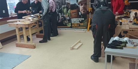 Powiększ grafikę: WARSZTATY DeWALT